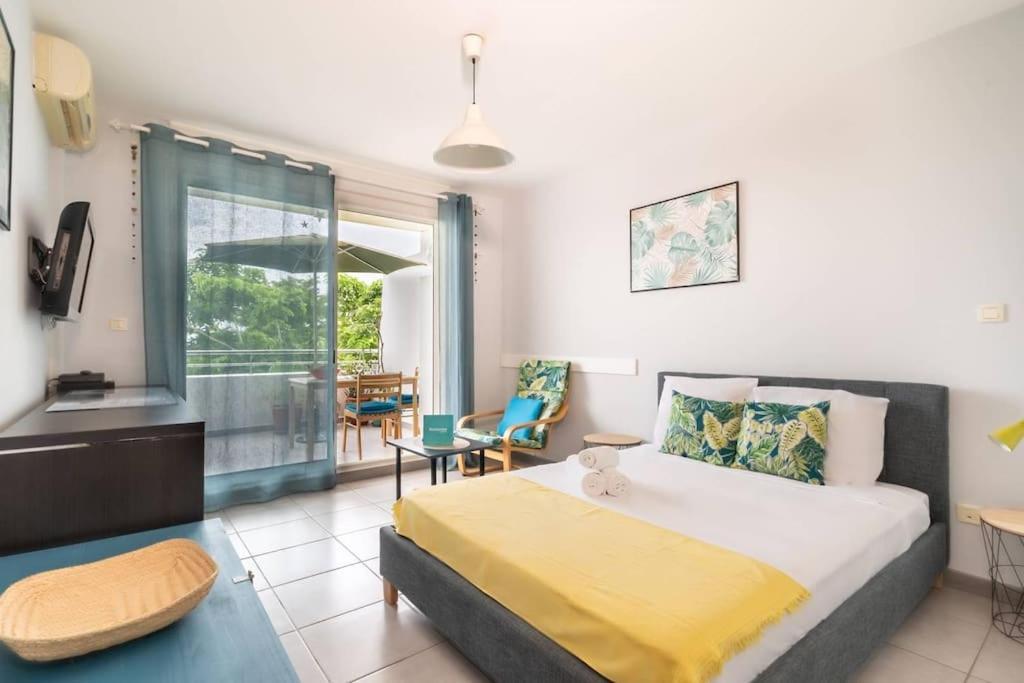 Flamboyant - Studio 2 Personnes Avec Lit De Qualite Hoteliere Separable Pour Couple Ou Amis Avec Tres Belle Terrasse A 12 Min A Pied Ou 4 Min En Voiture Du Lagon De L'Ermitage - St Gilles Les Bains La Saline Le Bains Exteriör bild